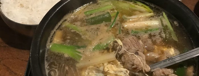 Seoul Garden is one of Rayさんのお気に入りスポット.