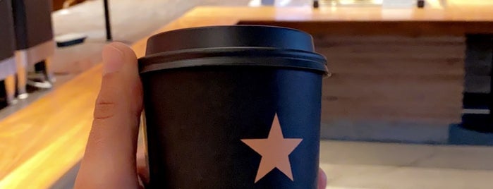 Starbucks Reserve is one of Lynnさんのお気に入りスポット.