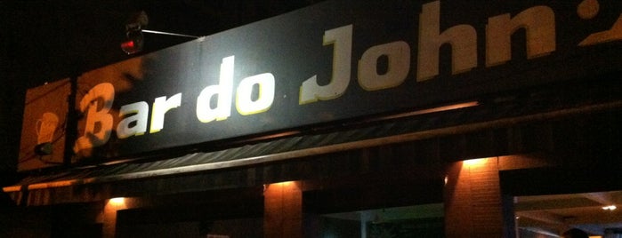 Bar do John is one of Lugares favoritos de Vanessa.