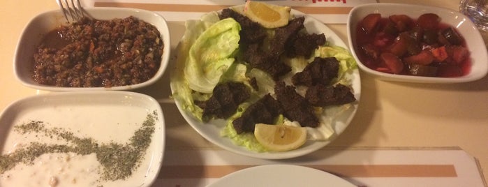 Tarihi Mardin Kebapçısı is one of et yemegi.