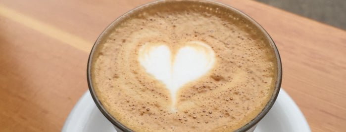 Timbertrain Coffee Roasters is one of Lugares favoritos de Katya.