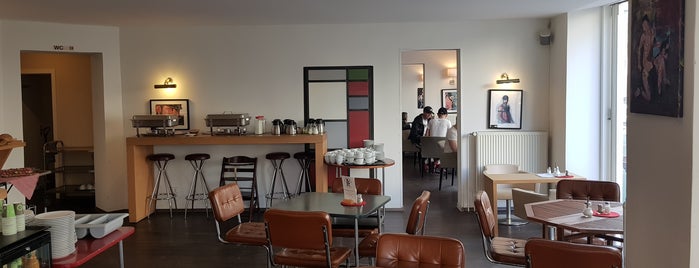 Brezel Berlin Café & mehr is one of สถานที่ที่ Martin ถูกใจ.