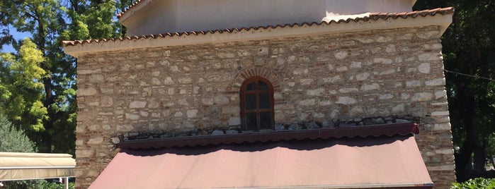 İshakbey Camii is one of Lugares favoritos de Resul.