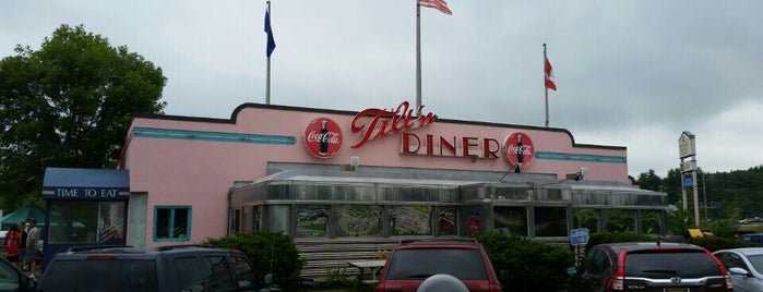 Tilt'n Diner is one of Diners & Dives.