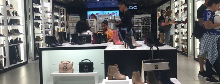 ALDO is one of Ny compras.