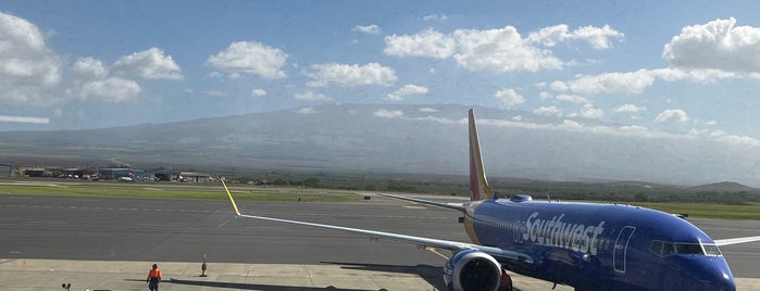 Gate 7 is one of Maui.