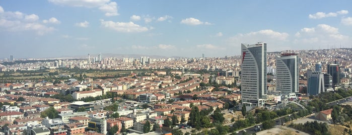 The Paragon Tower is one of Lugares favoritos de Ayşe.