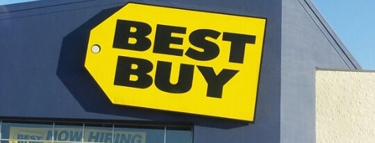 Best Buy is one of Gespeicherte Orte von Gabriel.