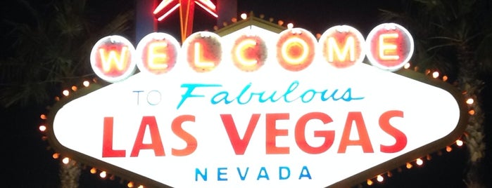 Welcome To Fabulous Las Vegas Sign is one of How to Vegas.