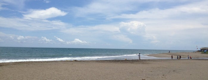 Pantai Berawa is one of Bali.