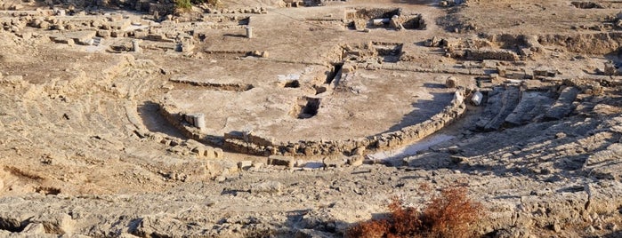 amphitheatre pafos is one of Кипр.