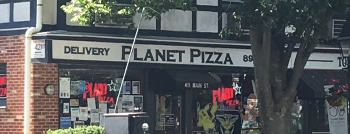Planet Pizza is one of Lugares favoritos de Stuart.