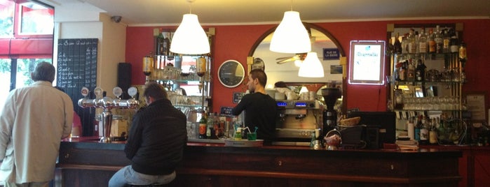 Le Petit Pub is one of Bar e casa de shows.