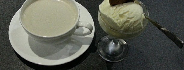 Cup and Saucer - Coffeehouse is one of Makan makan.