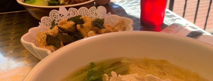 Wen's Yunnan Noodle & Ramen is one of Easy Lunch.