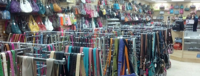 Handbag Outlet is one of Pigeon Forge,  TN.