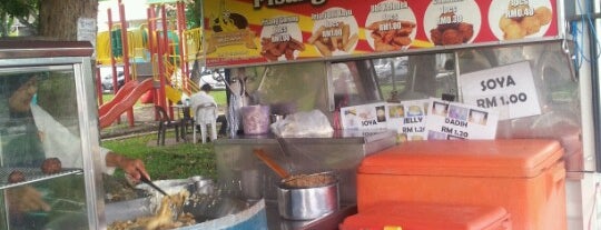 Pisang Goreng Mutiara is one of Makan @ Utara #6.