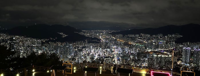 황령산 봉수대 is one of Busan.