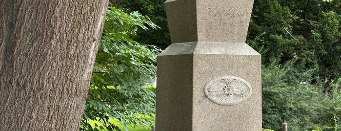 Bust of Dr. William S. Clark is one of Tempat yang Disukai MOJO.