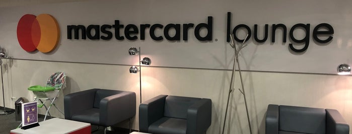 MasterCard Business Lounge Domestic is one of Alex'in Beğendiği Mekanlar.