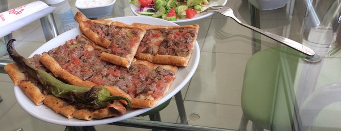 Yiğit Pide Restaurant is one of Ziyaret ettigim mekanlar.