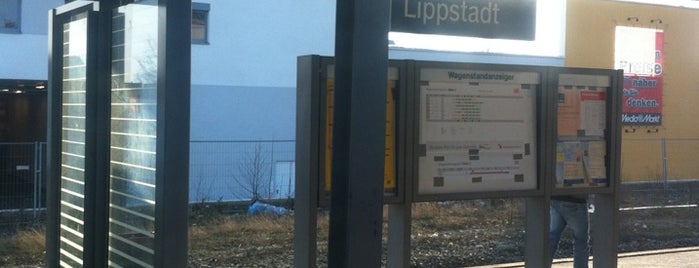 Bahnhof Lippstadt is one of NRW RE1.