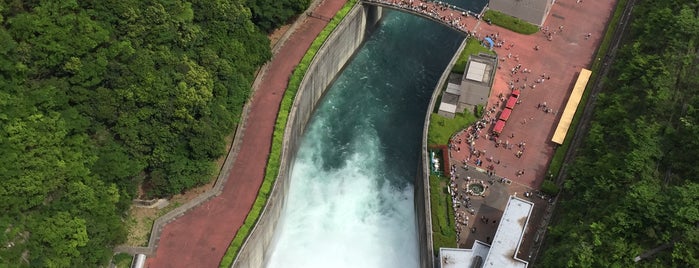 Miyagase Dam is one of strongly recommend.