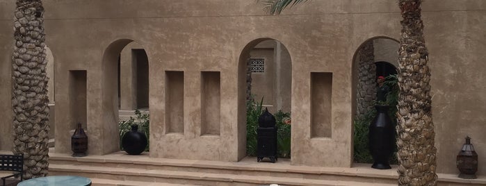 Bab Al Shams Desert Resort is one of Jono'nun Beğendiği Mekanlar.