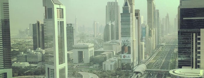 voco Dubai is one of สถานที่ที่ Jono ถูกใจ.