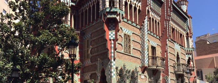 Casa Vicens is one of Locais curtidos por Jono.