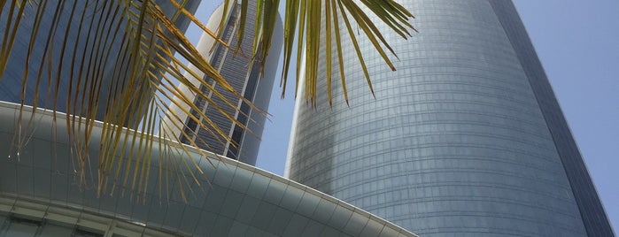 Conrad Abu Dhabi Etihad Towers is one of Posti che sono piaciuti a Jono.