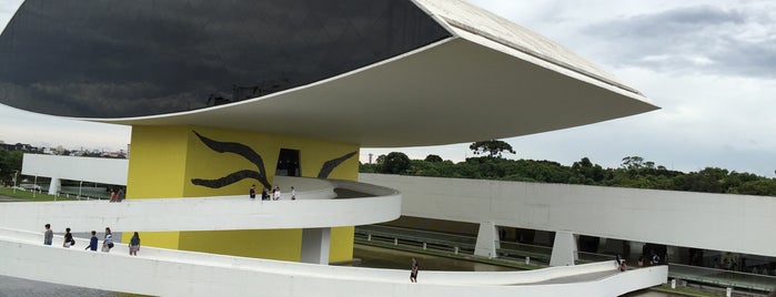 Estação Tubo Museu Oscar Niemeyer (Ligeirinho - Linha 505) is one of Top 10 favorites places in Curitiba, Brasil.