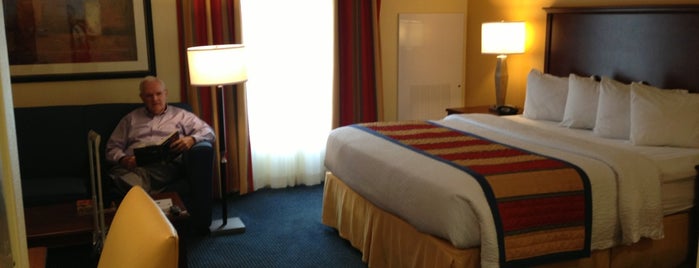 TownePlace Suites by Marriott Fort Worth Downtown is one of Lieux qui ont plu à Aristides.