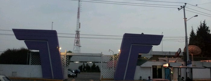 Radio y Televisión Mexiquense is one of สถานที่ที่ Diana ถูกใจ.