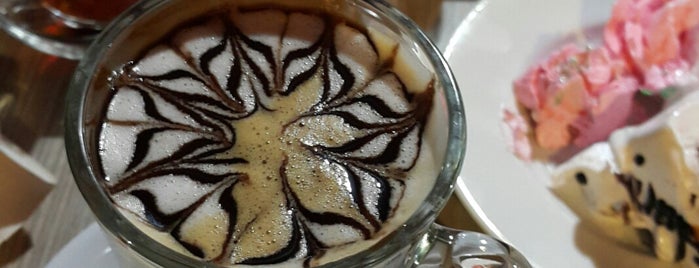 Cafe Keyf is one of Posti che sono piaciuti a Ismail.