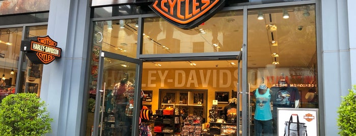 Las Vegas Harley-Davidson Shop is one of สถานที่ที่ David ถูกใจ.