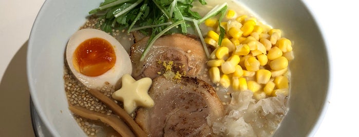 RYUS NOODLE BAR 麺や颯 is one of Azja.