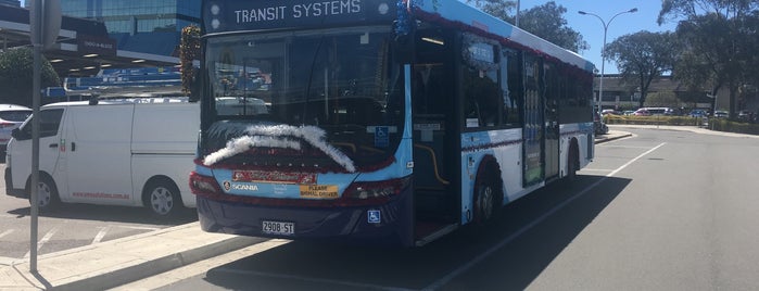 Bankstown Central Bus Interchange is one of Locais curtidos por Jason.