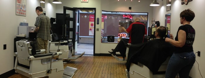 Monty's Barber Shop is one of Lugares favoritos de Scott.