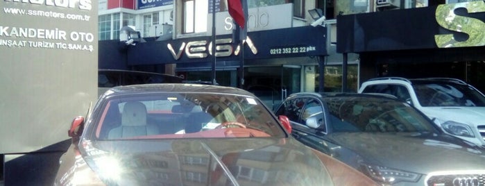 Vega Oto is one of Tempat yang Disukai Selin.