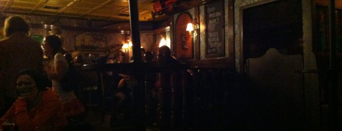 Copperfields English Pub is one of Stockholm.Bars!.