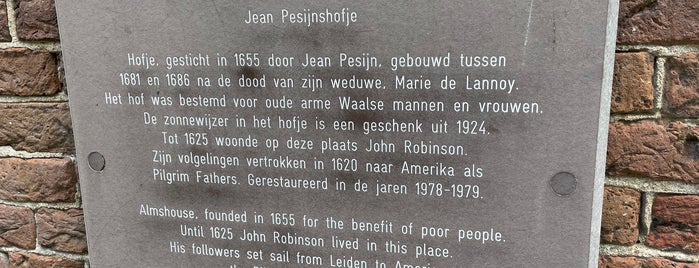 Jean Pesijnhofje is one of Leiden.