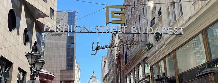 Süel Fashion street is one of lelőhely_öltözék.