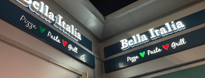 Bella Italia is one of Grub Spots around Manc.