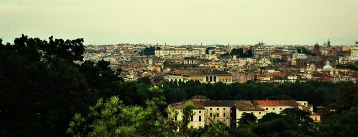 Terrazza del Gianicolo is one of Roma for the weekend.