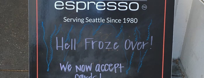 Monorail Espresso is one of Orte, die Glo gefallen.