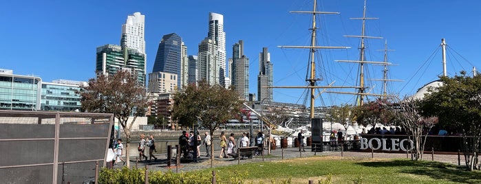 Buenos Aires Plaza - Puerto Madero is one of Lugares para pasear.