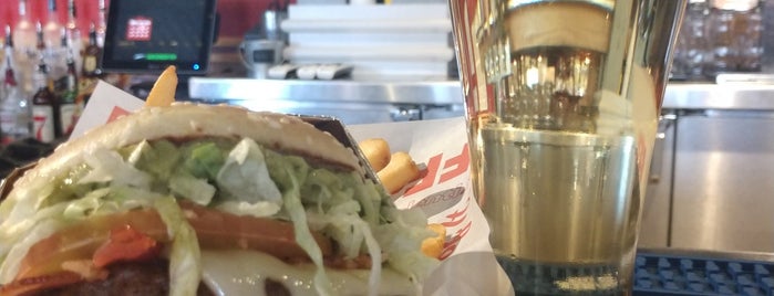 Red Robin Gourmet Burgers and Brews is one of What to do in and around Highlands Ranch.