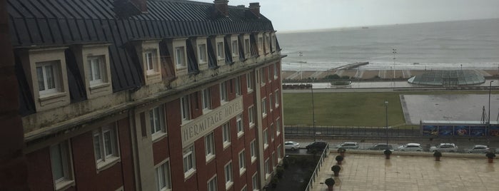 Hermitage Hotel is one of Conocete Mar del Plata.