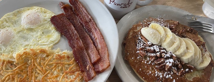 Pancake Cafe is one of Chi Breakfast.